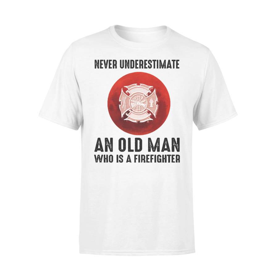 Never Underestimate An Old Man Who Is A Firefighter Blood Moon T-shirt