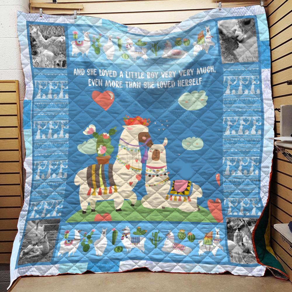 Blue Mama Llama Quilt Blanket