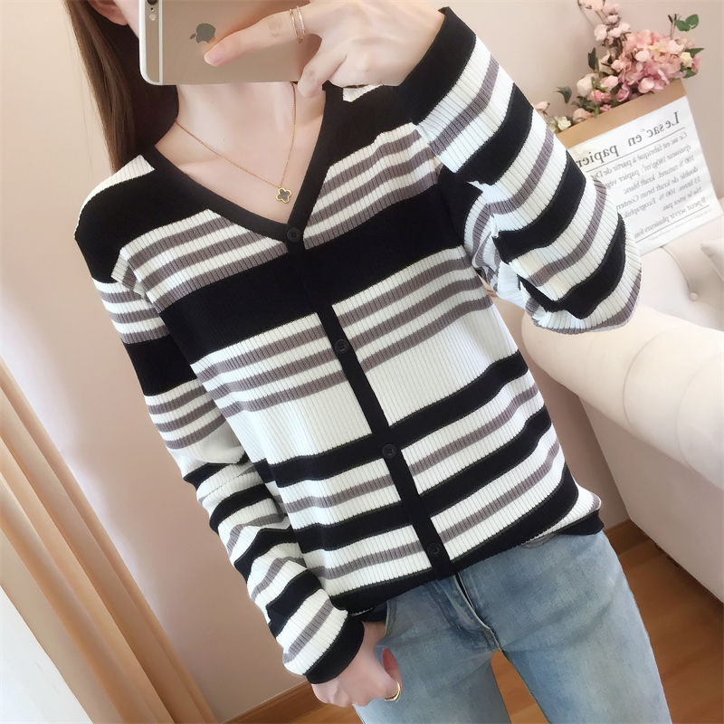 Stylish V-Neck Button Knitted Spliced Striped Cardigan Sweater Women’s Clothing 2022 Autumn New Casual Tops Loose Korean Coat alx