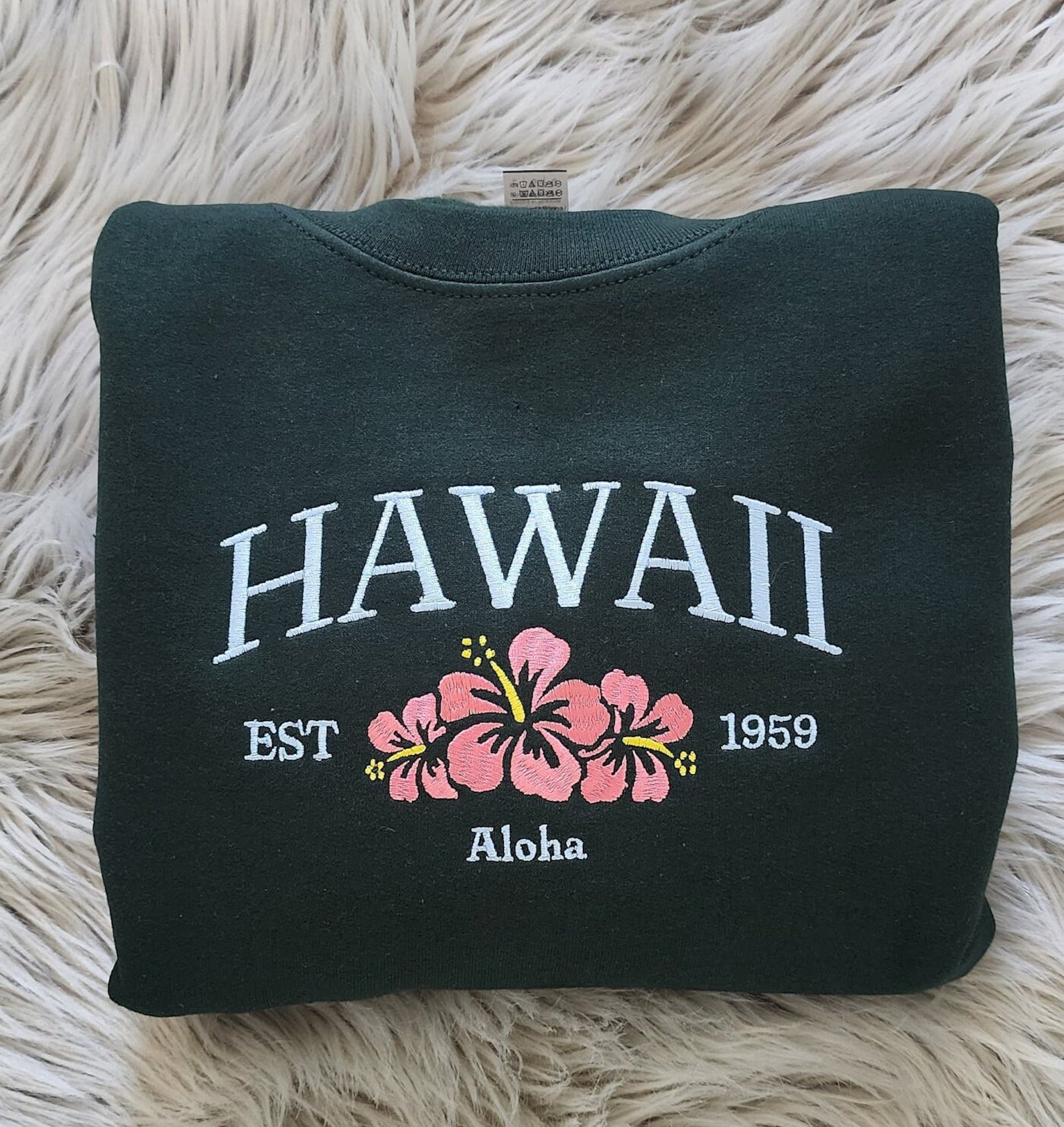 Embroidered Hawaii Aloha Sweatshirt 2D Crewneck Sweatshirt All Over Print Sweatshirt For Women Sweatshirt For Men Sws2551