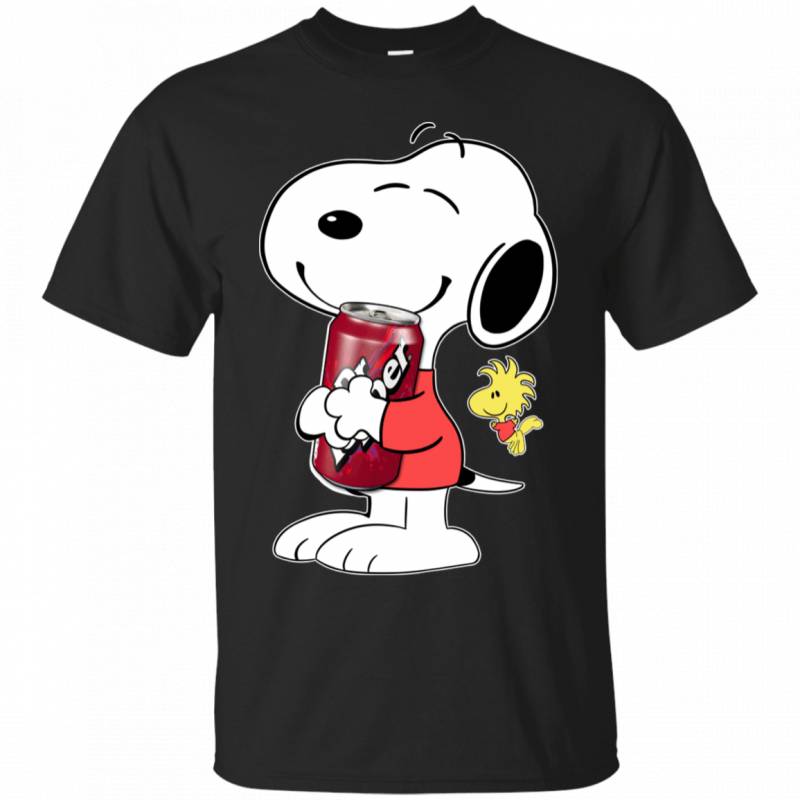 Cute Snoopy Hug Dr Pepper Can Funny Drinking T-Shirt