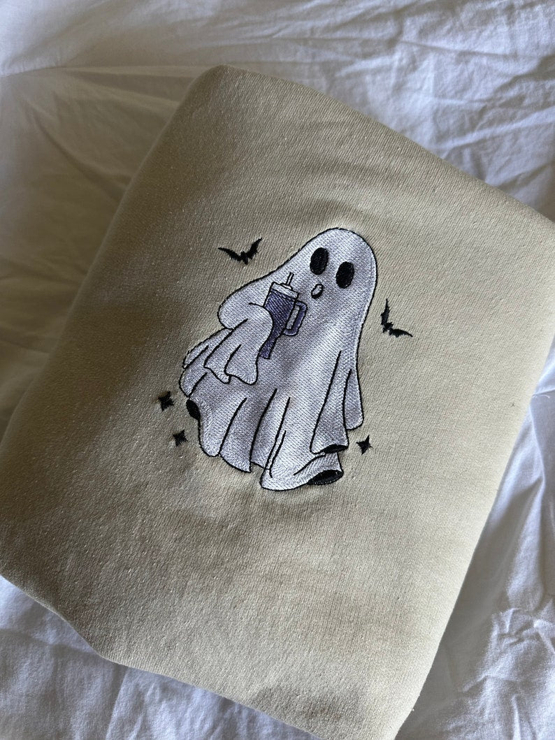 Basic Ghosty Halloween Embroidered Sweatshirt 2D Crewneck Sweatshirt All Over Print Sweatshirt For Women Sweatshirt For Men Sws4641