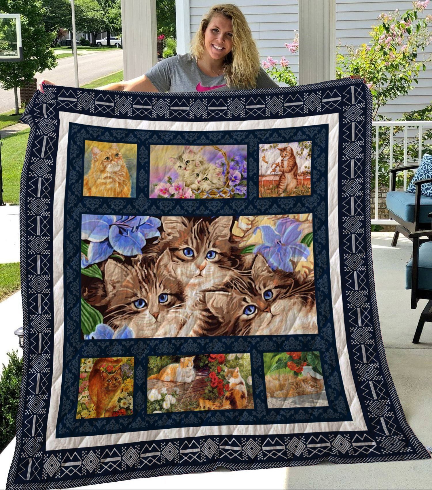 Lovely Cats Flowers Cute Kitten Quilt Blanket