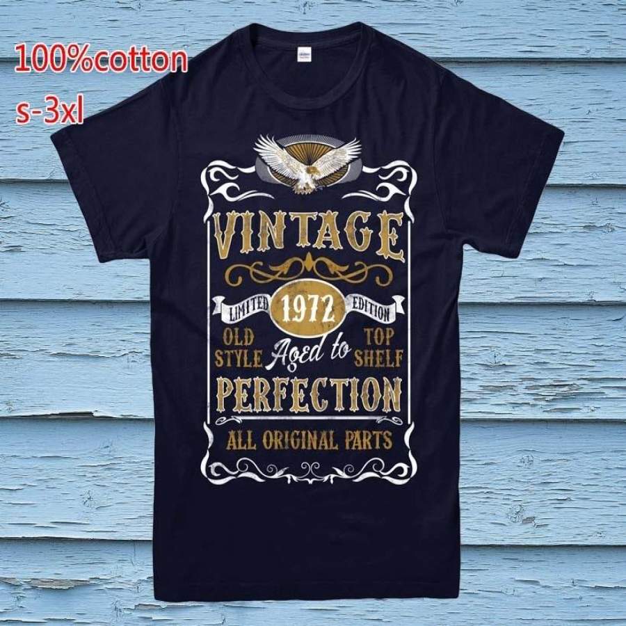 Made in 1972 Vintage, Born 1972 Birthday Age Year Gift Top Men’s T-Shirt