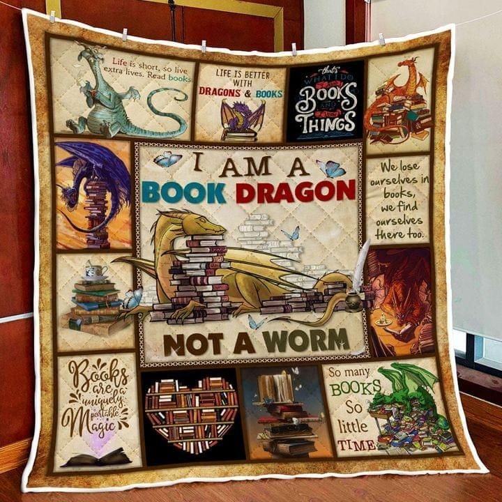I Am A Book Dragon Not A Worm 2 Quilt Blanket