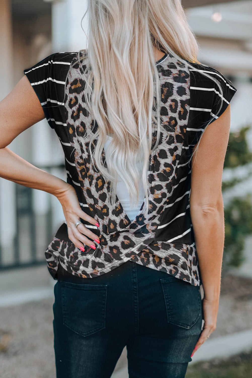 Stripe Black/Green/Brown Leopard Printed Open Back Short Sleeve T Shirt