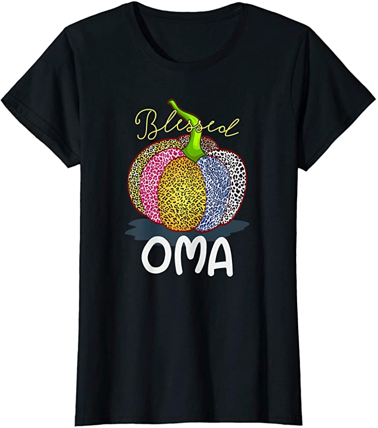 Womens Blessed Oma Pumpkin Leopard Art Grandma Gift Thanksgiving T-Shirt