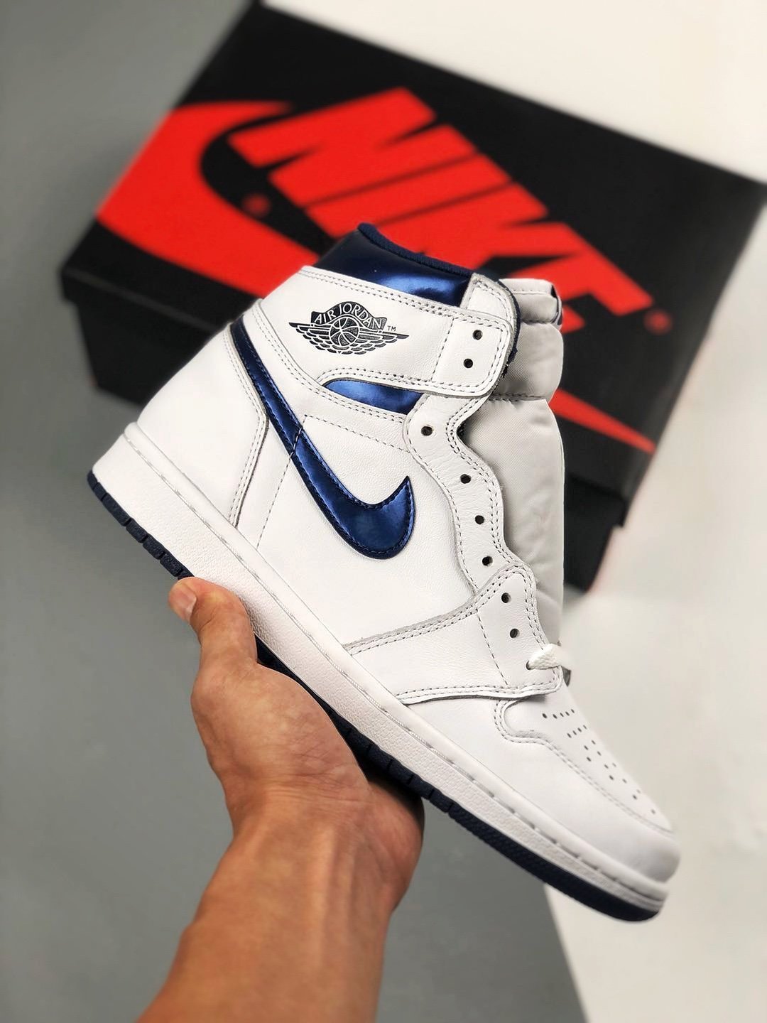 JD 1 Retro High OG WhiteMidnight Navy 555088-106 5341481