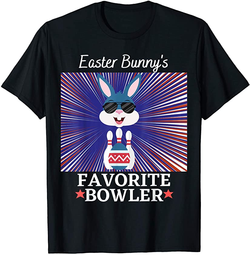 Mens FUNNY EASTER BUNNYS FAVORITE BOWLER FOR MEN WHO LOVE BOWLING T-Shirt