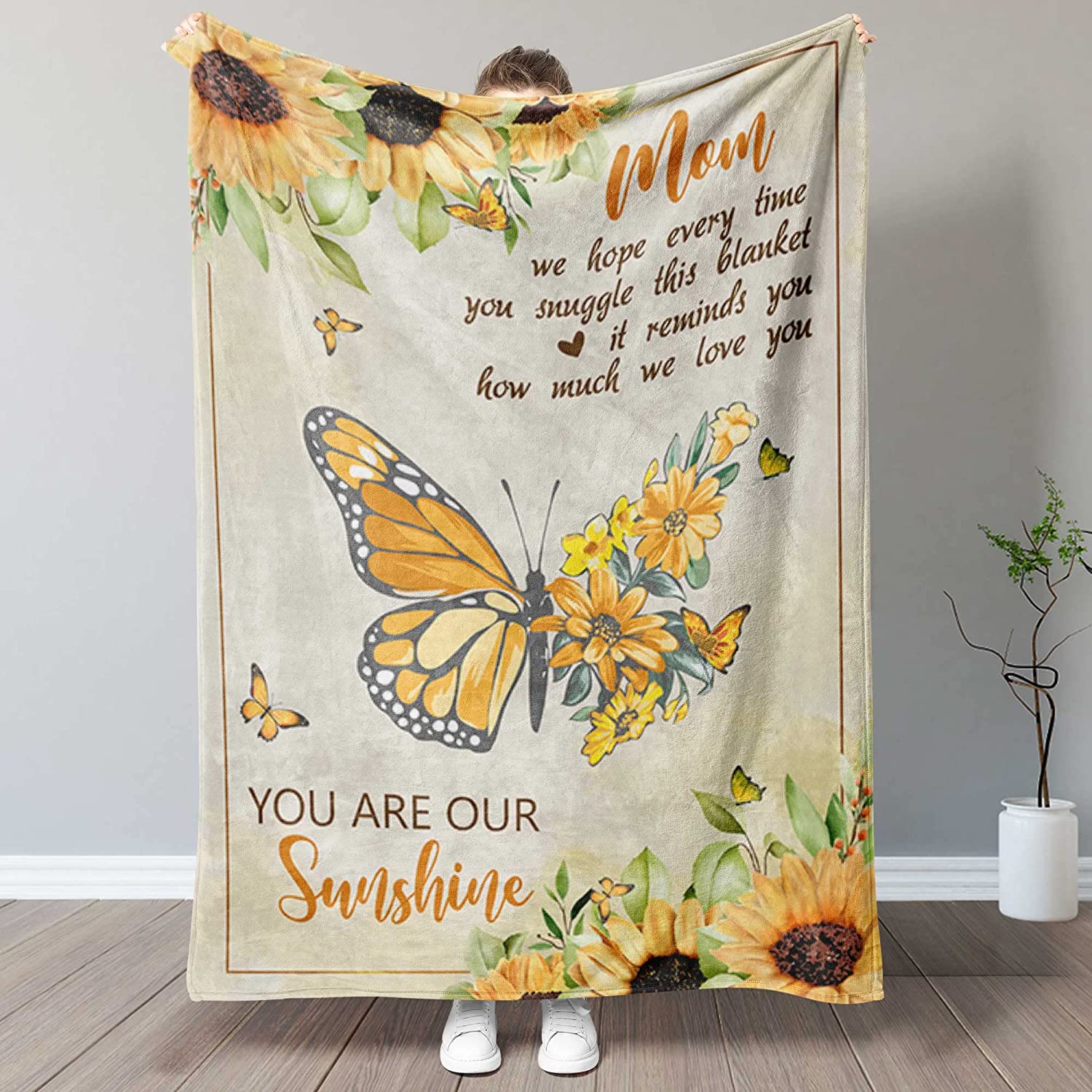 Personalized Mom Throw Blanket Mom Gift From Daughter And Son Birthday Mother’S Day Valentine’S Day Christmas Blanket For Women