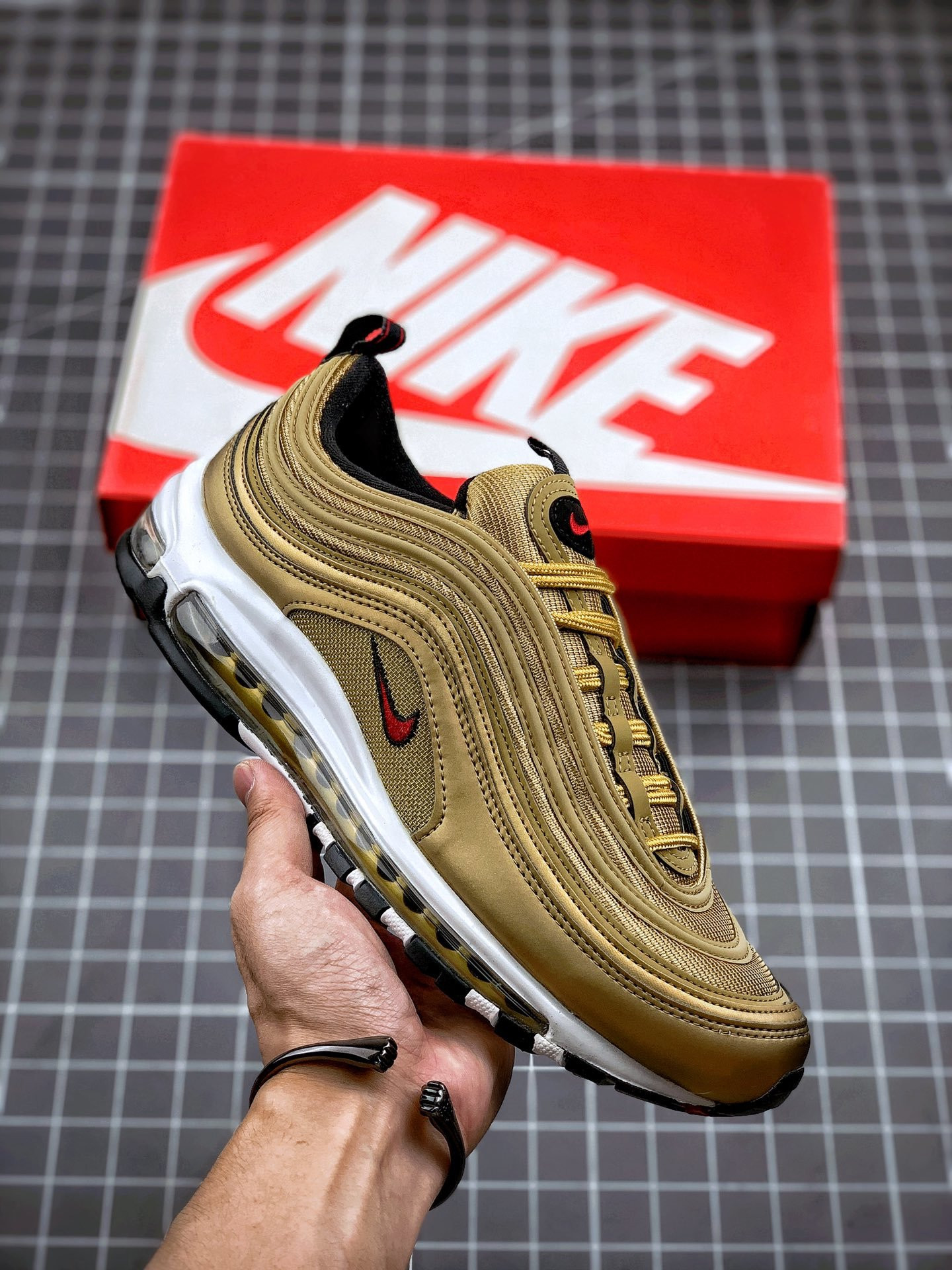 Nike Air Max 97 OG Metallic Gold 884421-700 5339596