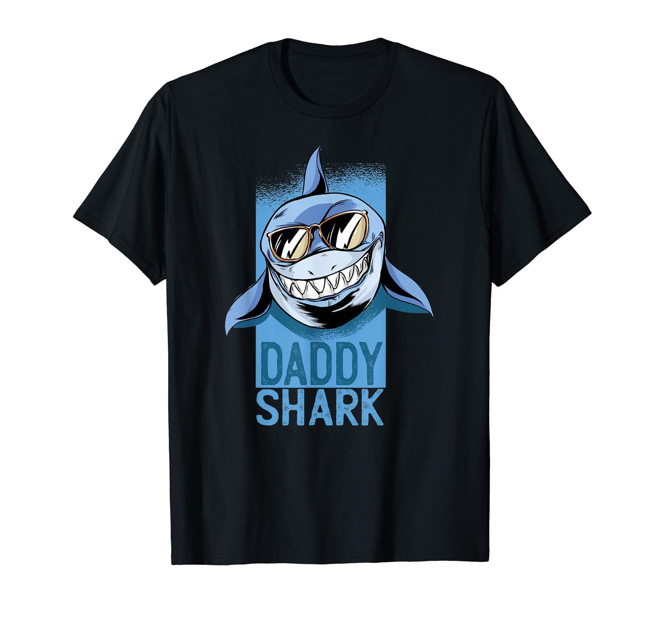 Daddy Shark – Funny Fathers Day Gifts T-Shirt