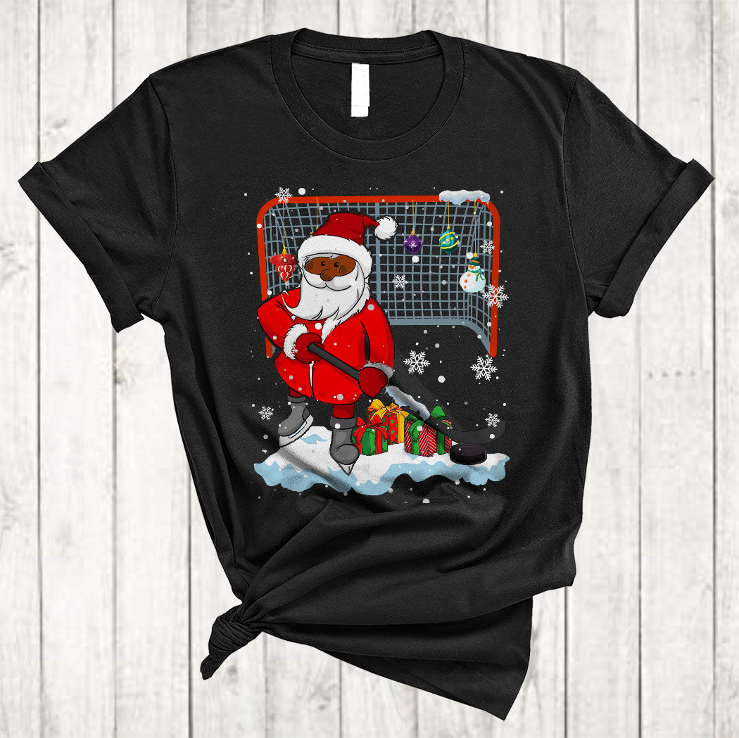 Santa Playing Hockey Cute Christmas Black Proud Afro African Santa Hockey Player Lover T-Shirt