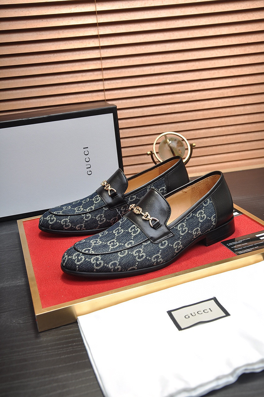 Gucci Jordaan GG Loafer In Blue SNK583772511