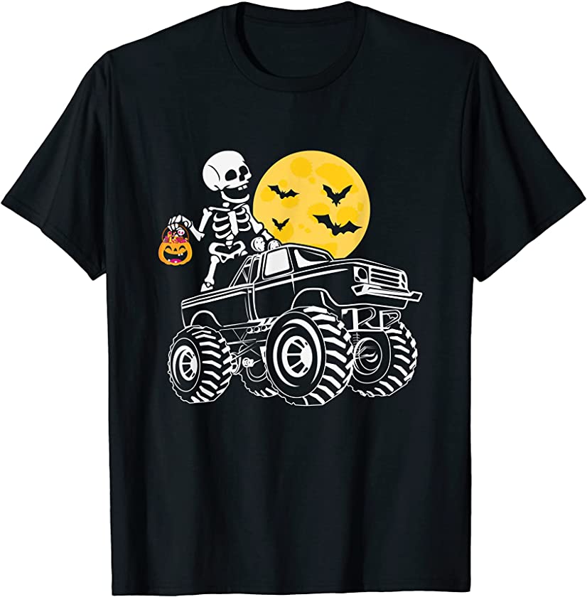 Skull Skeleton Riding A Truck Car Candy Pumpkin Halloween T-Shirt