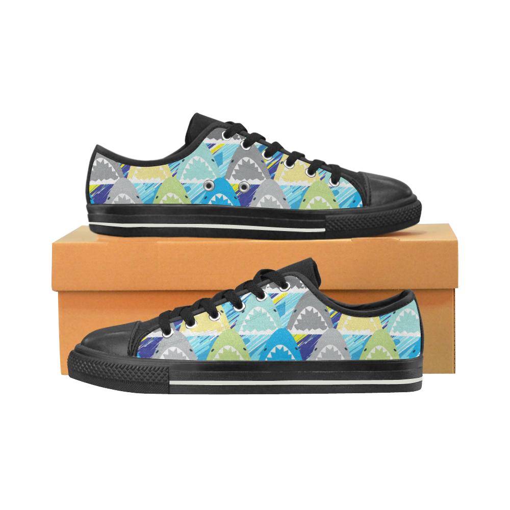 Shark Head Pattern Men’s Low Top Shoes Black