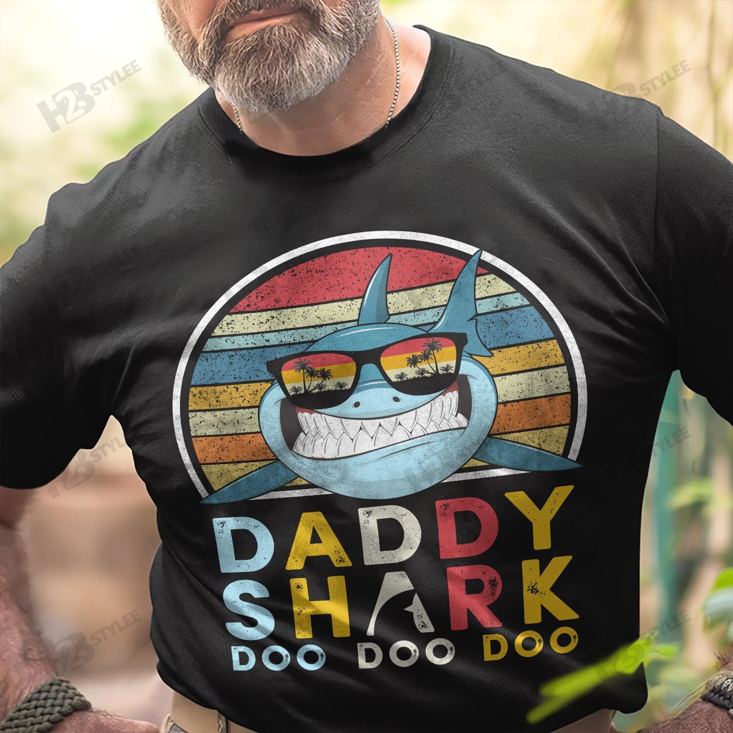 Vintage Daddy Shark Doo Doo Doo Graphic Unisex T Shirt, Sweatshirt, Hoodie Size S – 5Xl