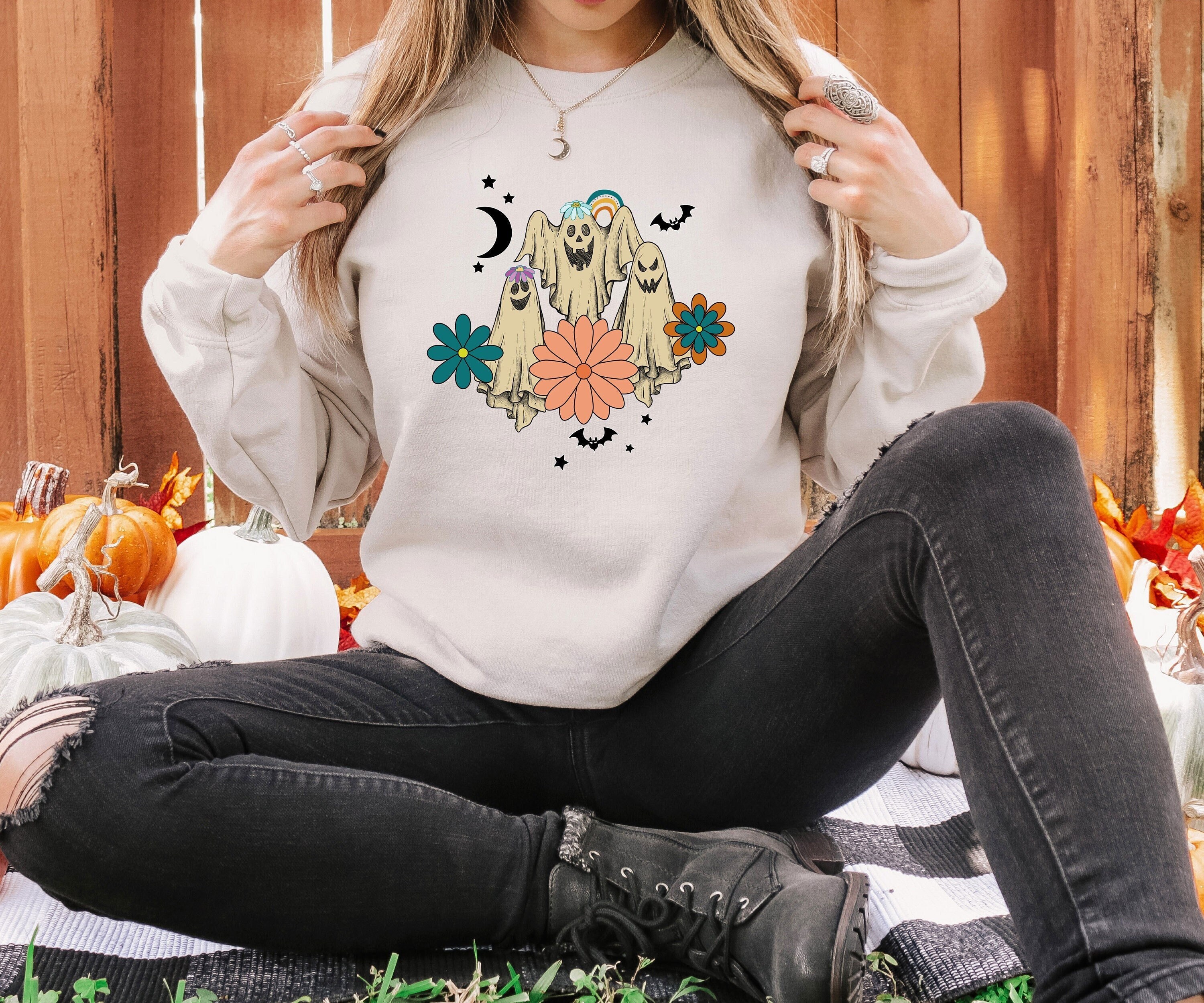  Halloween gift Retro Floral Ghost Sweatshirt, Cute Halloween Sweatshirt, Halloween Costume, Vintage Halloween Sweater, Women Halloween Shirt