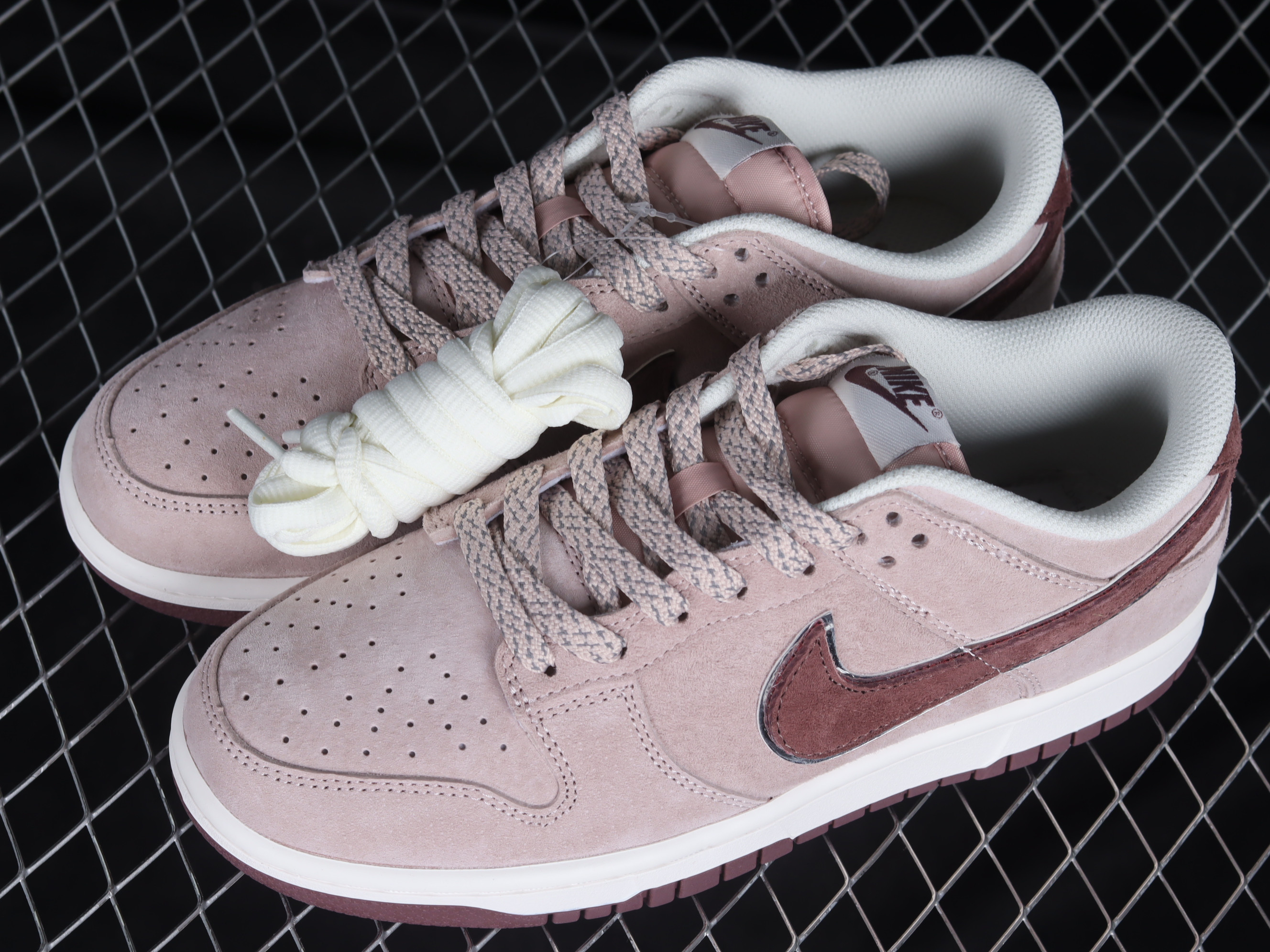 Otomo Katsuhiro x Nike Dunk Low Pro Steamboy OST Pink Brown Shoes Sneakers, Women SNK917262313