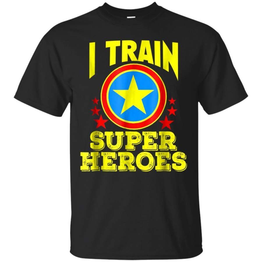 AGR I Train Super Heroes Tshirt For Awesome Teachers Jaq T-shirt