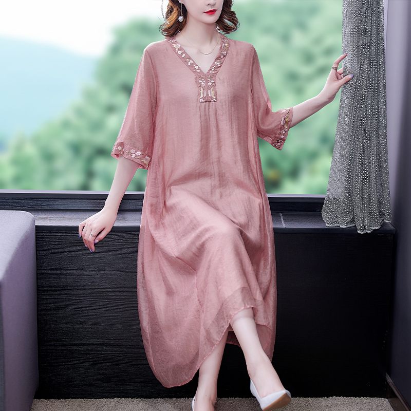 2021 New Cotton Embroidery Loose Large Hem Women’s Dress Simple Korean Stitching Three-quarter Sleeve Women Clothes alx