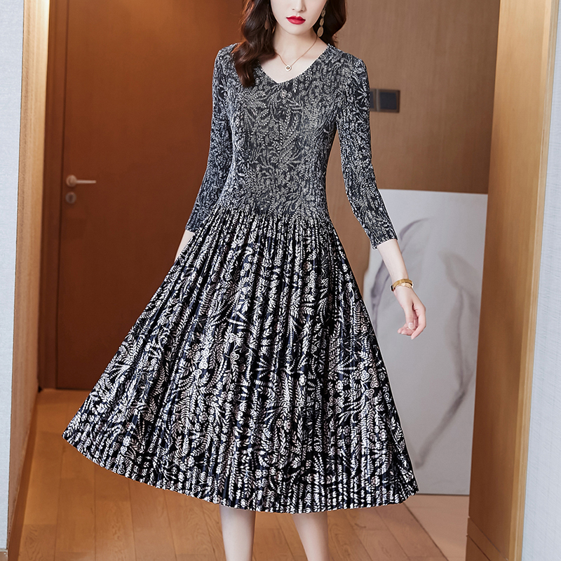 2022 Elegant Bodycon Party Vestido Women Floral Velvet Warm Midi Pleated Dress Autumn Winter Korean Vintage Casual Elastic Dress alx