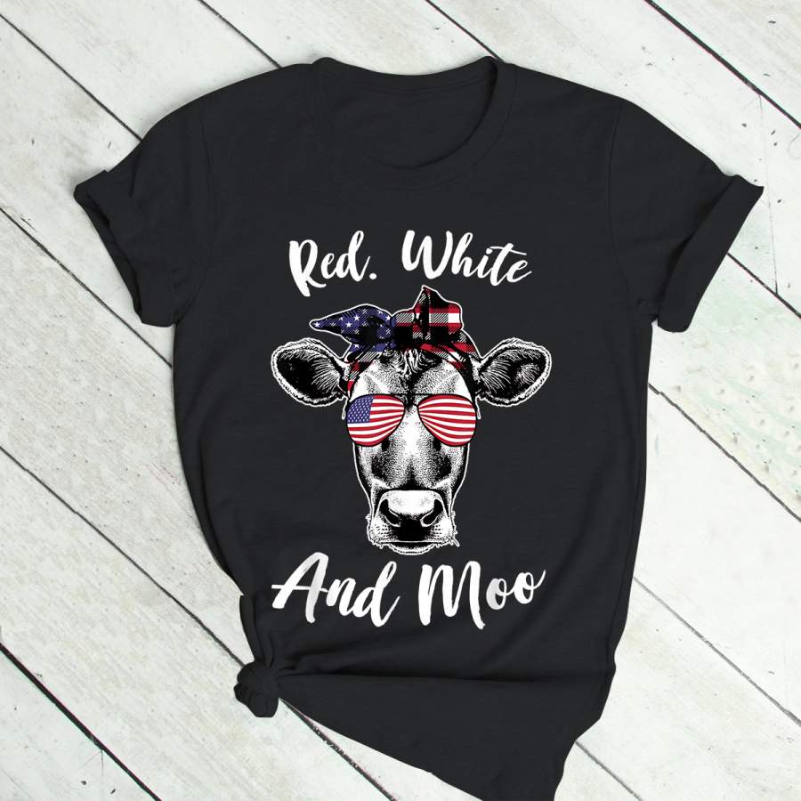 Red White and Moo American Flag glasses 4th of July Cow T-Shirt