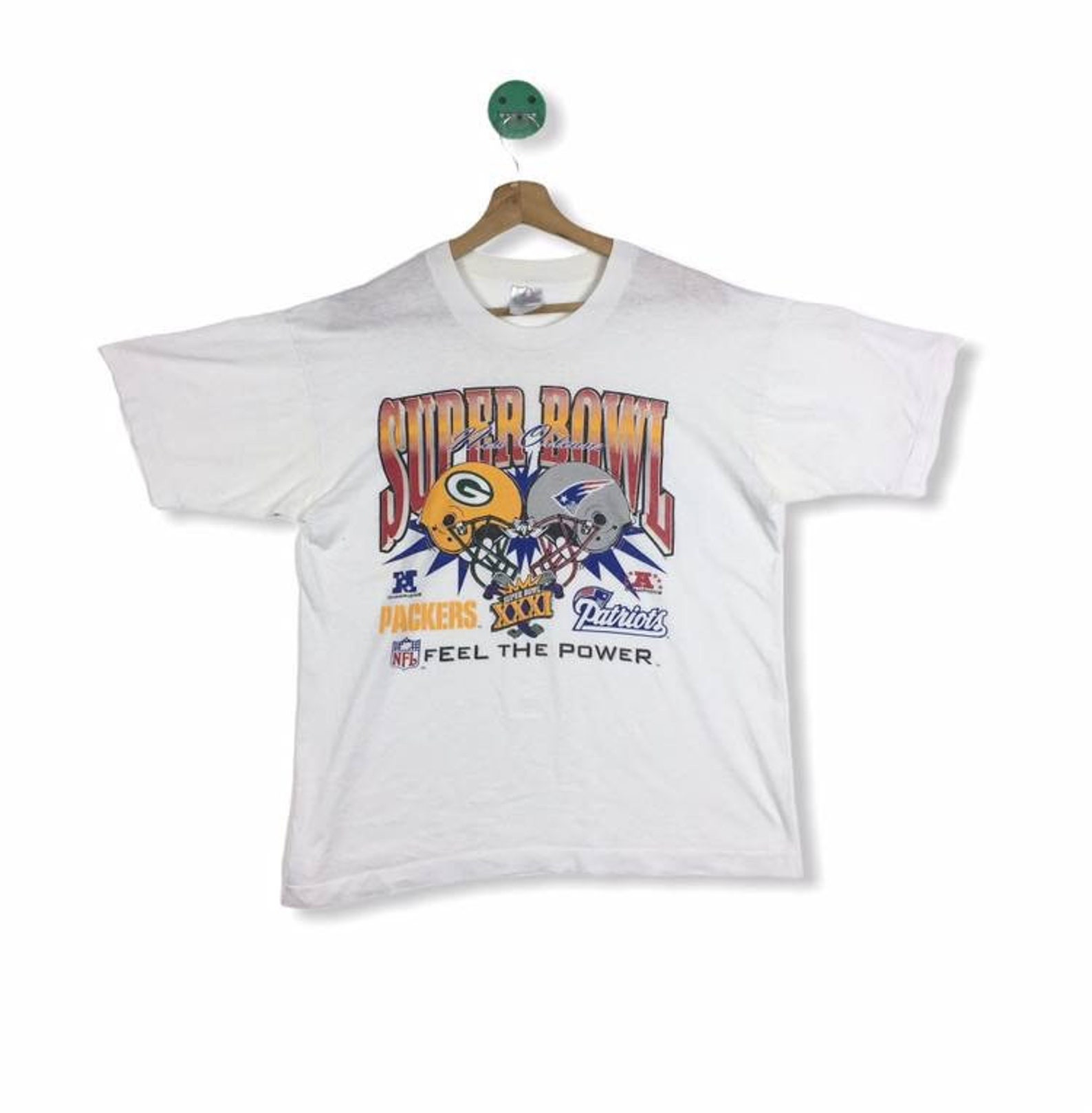 Vintage Super Bowl Xxxi Patriots Vs Green Bay Packers 1997 Tshirt Design