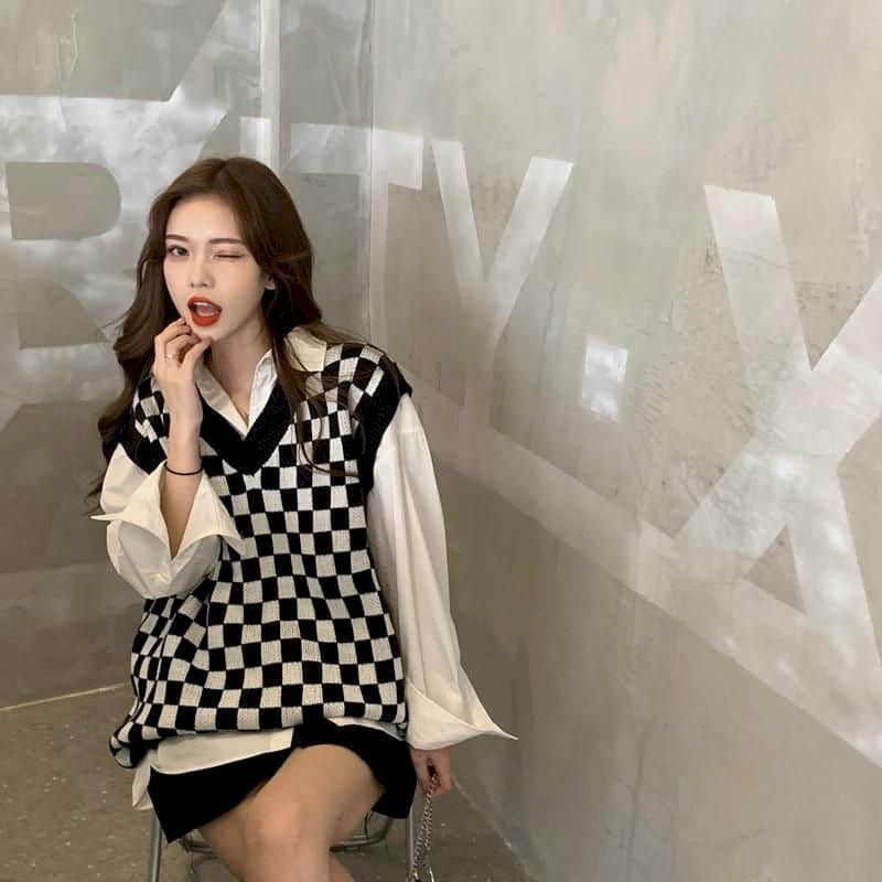 2022 Spring Autumn V-neck Sleeveless Sweater For Women Vest Vintage Tops Harajuku Japanese Fashion 90s Clothes Oversize Plaid alx