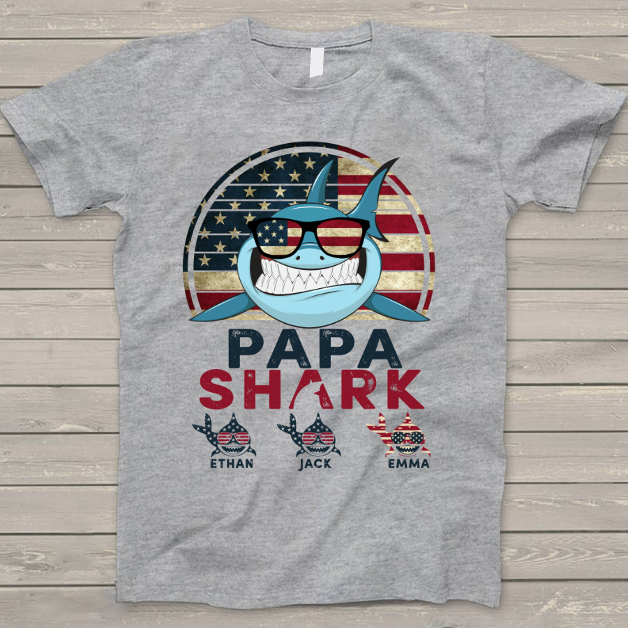 Apayprint – Papa Shark American Flag Personalized T-Shirt