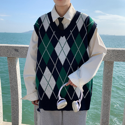 Sweater Vest Men Retro Japanese Preppy Stylish Streetwear Harajuku Cool Design Students Fashion Clothing Knitting Sleeveless New alx