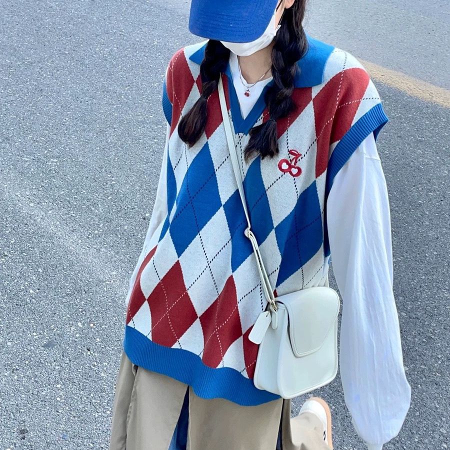 Argyle Sweater Vest Women Baggy Embroidery Sweaters Preppy Girlish Sweet Baggy American Knitwear V-beck Pallened Vintage Kpop alx