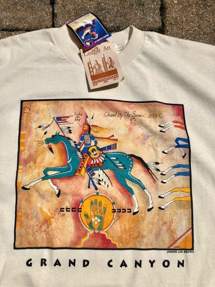 Vtg 90S Nwt Fred Harvey Trading Company Grand Canyon Ledger Art Jimmy Lee Brown Artiste T-Shirt