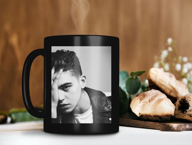 Black Mug Hero Fiennes Tiffin Mug Lord Voldemort Mug Tom Marvolo Riddle Mug Retro Vintage Premium Sublime Ceramic Coffee Mug H99