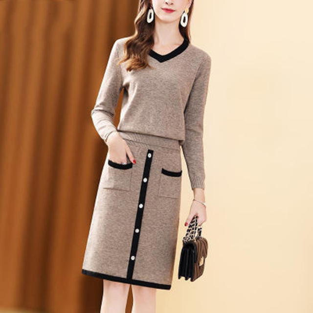 V-neck Sweater Suit And Skirt Two-piece Set 2021 New Autumn And Winter Temperament, Age Reduction And Thin Knit Suit alx