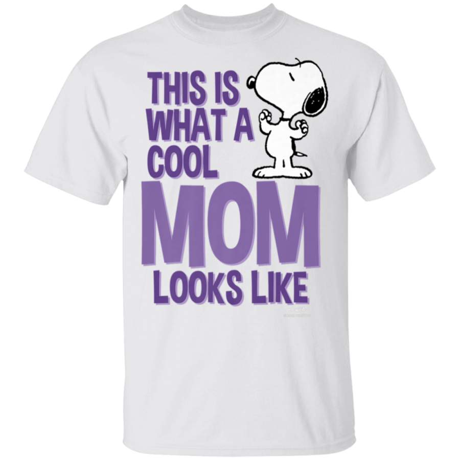 Peanuts Snoopy This is What a Cool Mom Looks Like T-Shirt