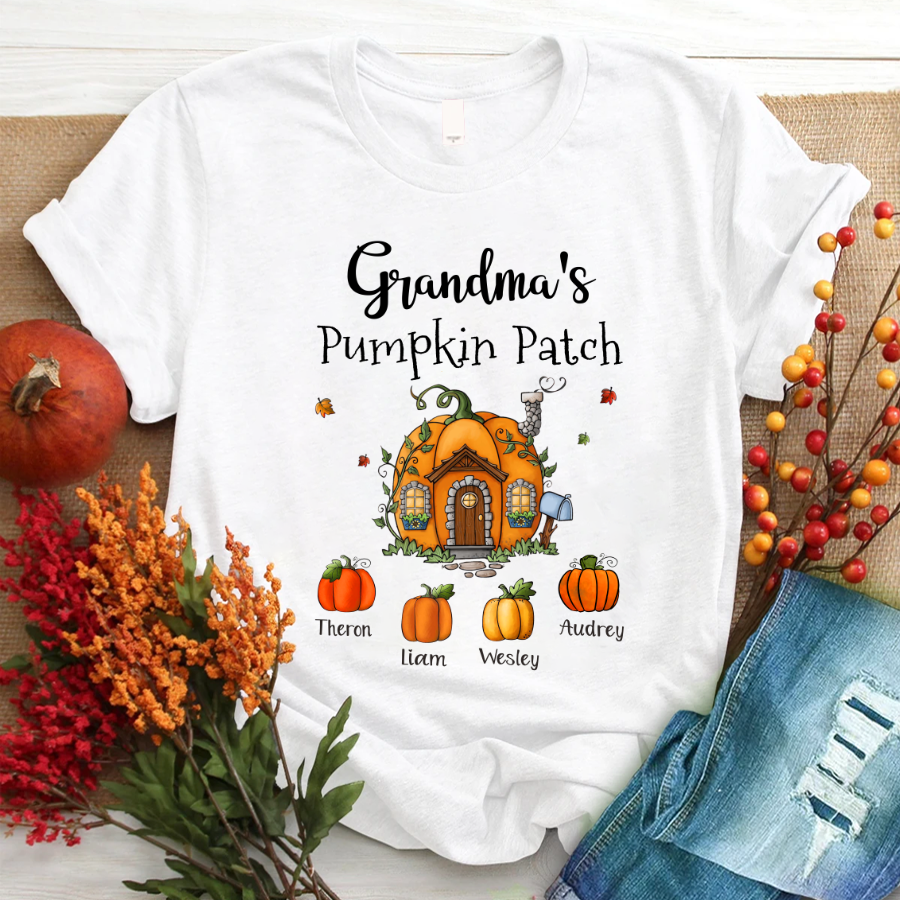 Personalized Grandma’S Pumpkin Patch Autumn 2021 Tshirt Women