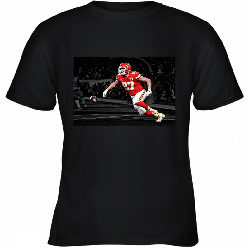 Super Bowl 54 Kansas City Chiefs Travis Kelce Celebrates In The End Zone During The Super Bowl Youth T-Shirt