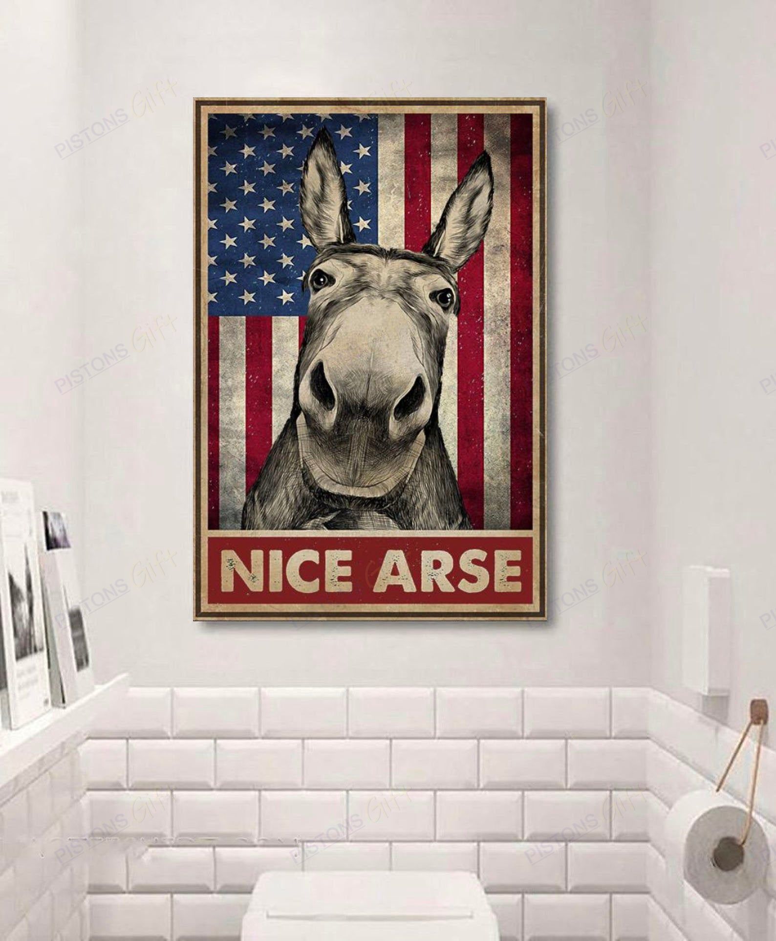 American Funny Donkey Looking At Bathroom Vintage – Nice Arse – Best Gift for Animal Lovers Canvas