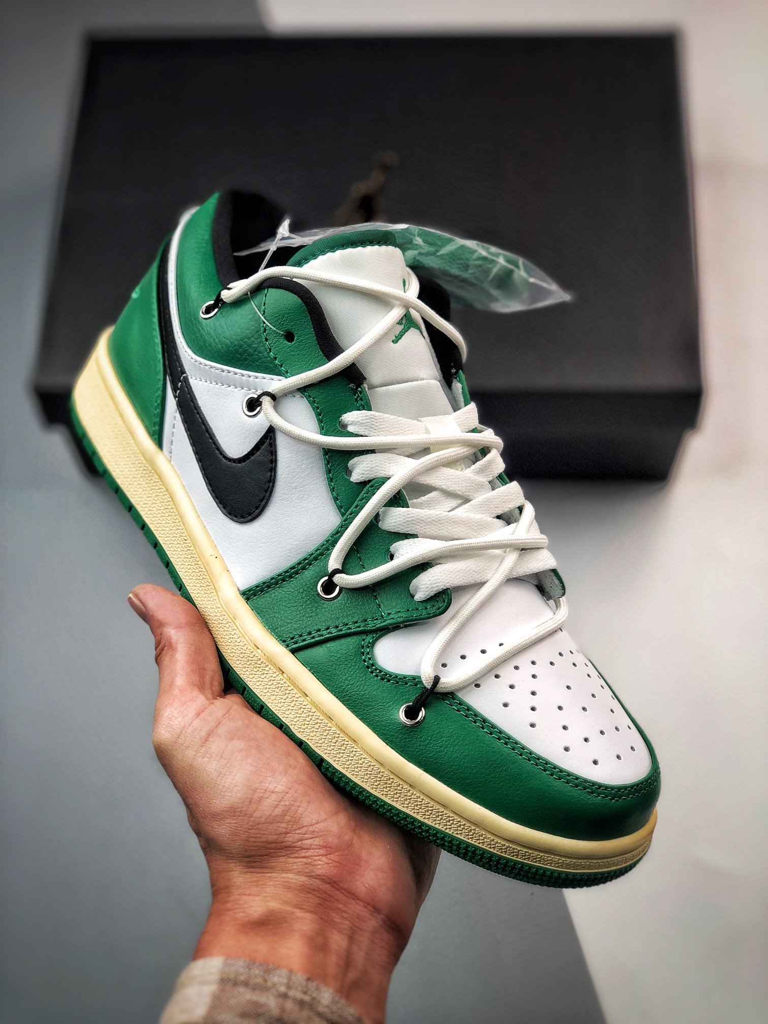 Custom JD 1 Low Pine Green White 5341040