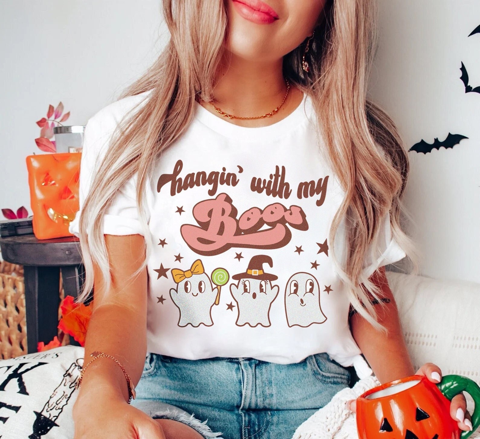 Retro Halloween Shirt | Vintage 70s Ghosts Spooky Season Vibes T-Shirt Cute Halloween Party Tshirt Women Pumpkin Tee Creep it Real Boo Sheet