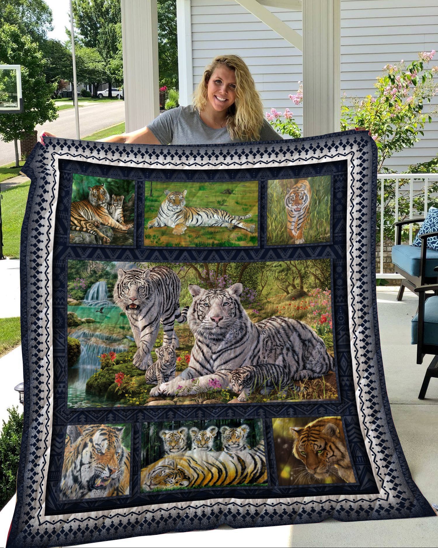 003 Tiger Quilt Blanket