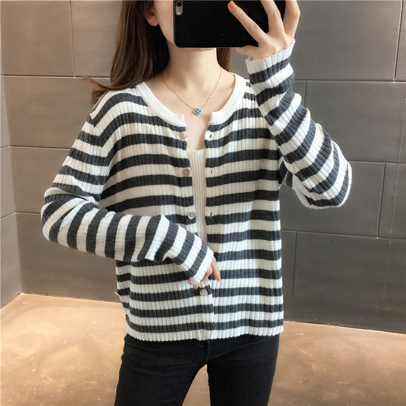 20800 (under No. 5, row 2, room 1) real shooting round neck striped button knit cardigan 36 alx