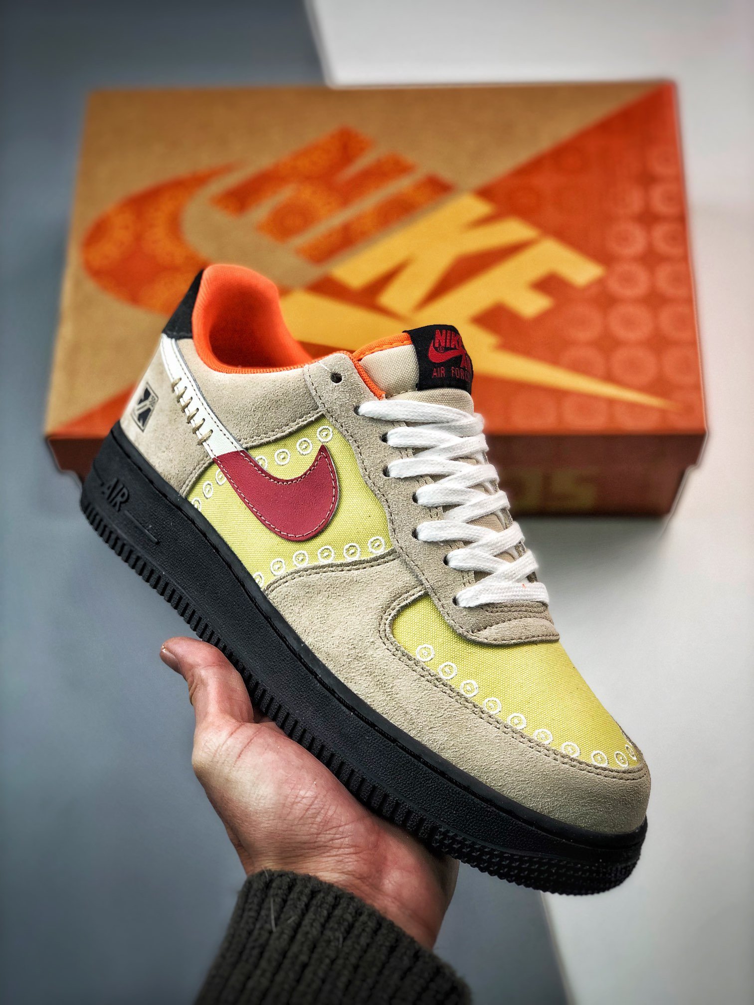 Nike Air Force 1 Low Somos Familia DZ5355-126 5340517