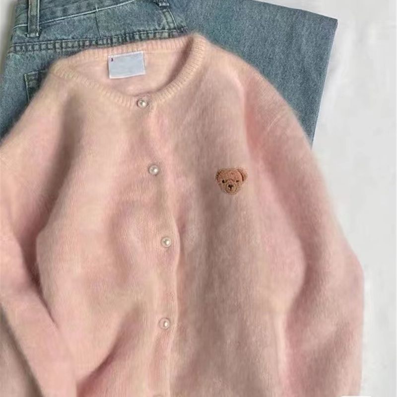 Bear Embroidery Knitted Cardigans Pearls Button Autumn Winter Vintage Loose Women Soft Gentle O-neck Sweater Raccoon Velvet O162 alx