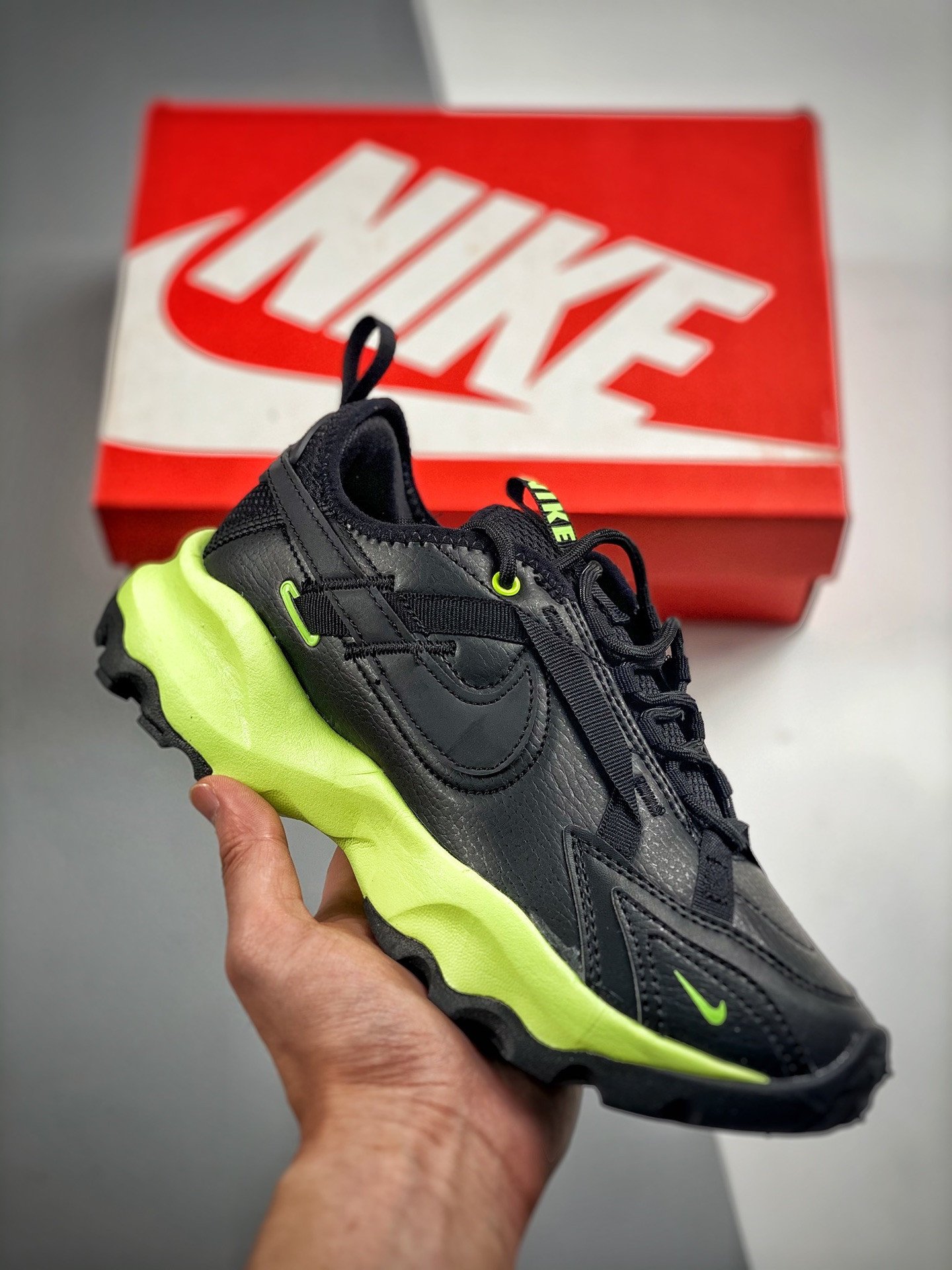 Nike TC 7900 Black Ghost Green DD9681-001 5339013