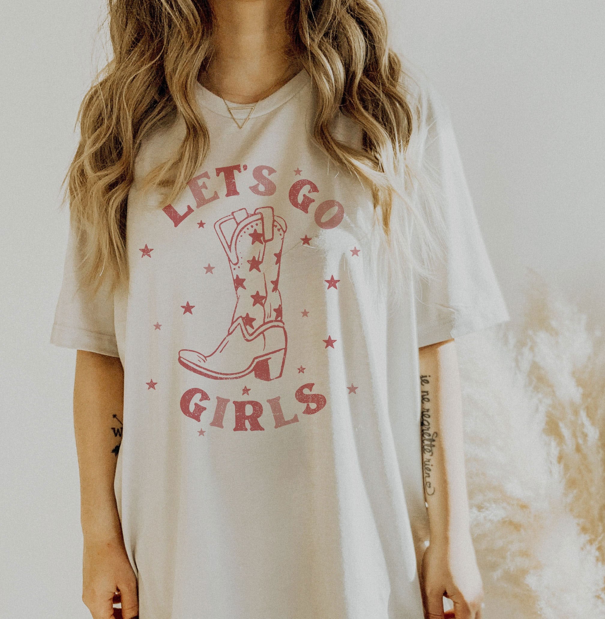 Let’s Go Girls Graphic Tee, Let’s Go Girls T-Shirt, Retro Graphic Tee, Gifts for Her, Gift, Bachelorette Bridal Party Shirts, Girls Trip