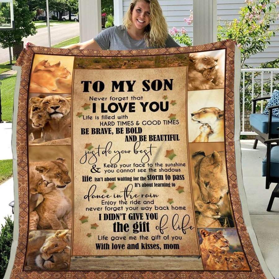 To My Son Just Do Your Best With Love And Kisses Love Mom Lion Fleece Blanket Christmas Gift Ideas