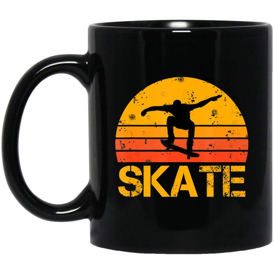 Skateboarder Retro Vintage Skateboarding Coffee Mug