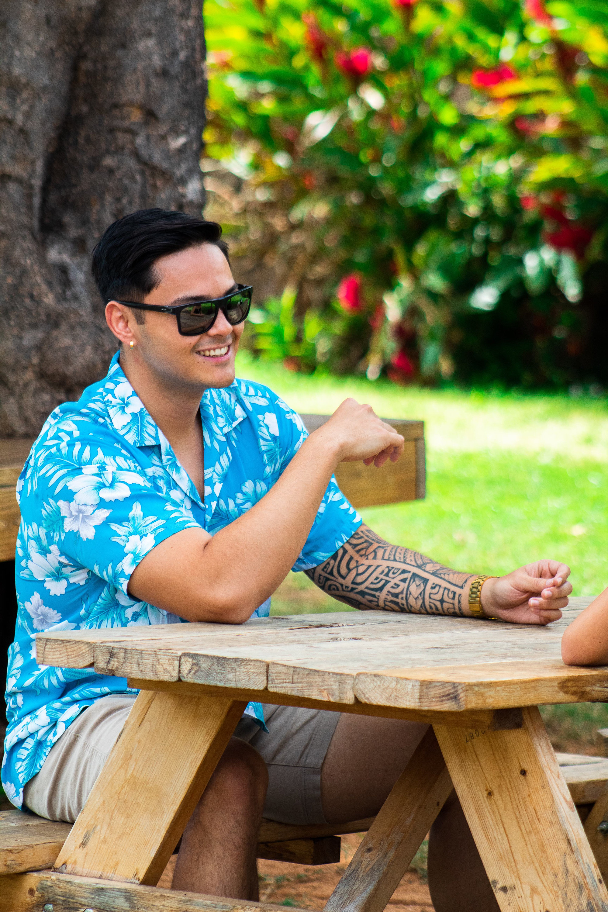 Made in Hawaii, Super Soft Rayon Bright Hibiscus in Purple Hawaiian Aloha Shirt-Bulk Quantities Available- 4XL5XL6XL7XL – Couple Matching